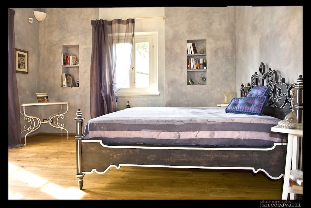 Large Double Room with Balcony,154277440:JPEG